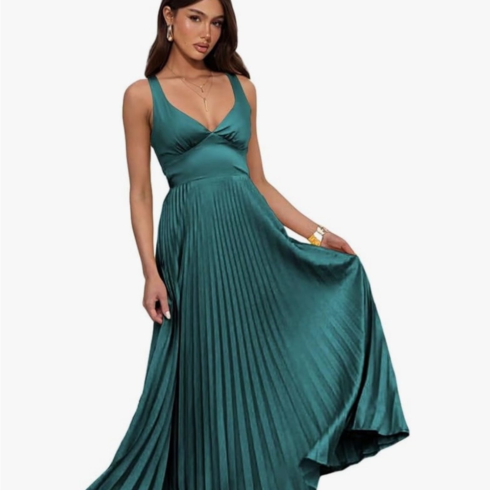 Elegant Teal Evening Gown